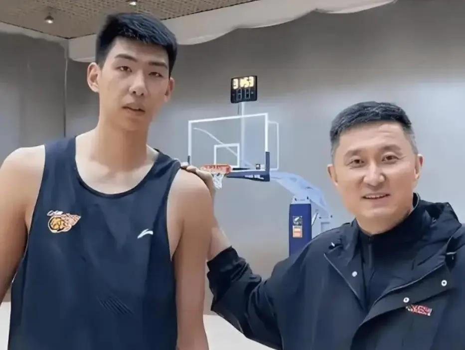 展是否回到, 罕见的