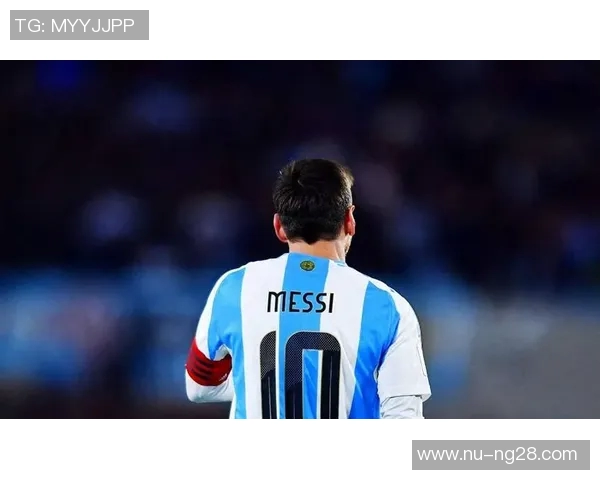 梅西与C罗谁能成为真正的绿茵传奇见证足坛巨星辉煌与落幕